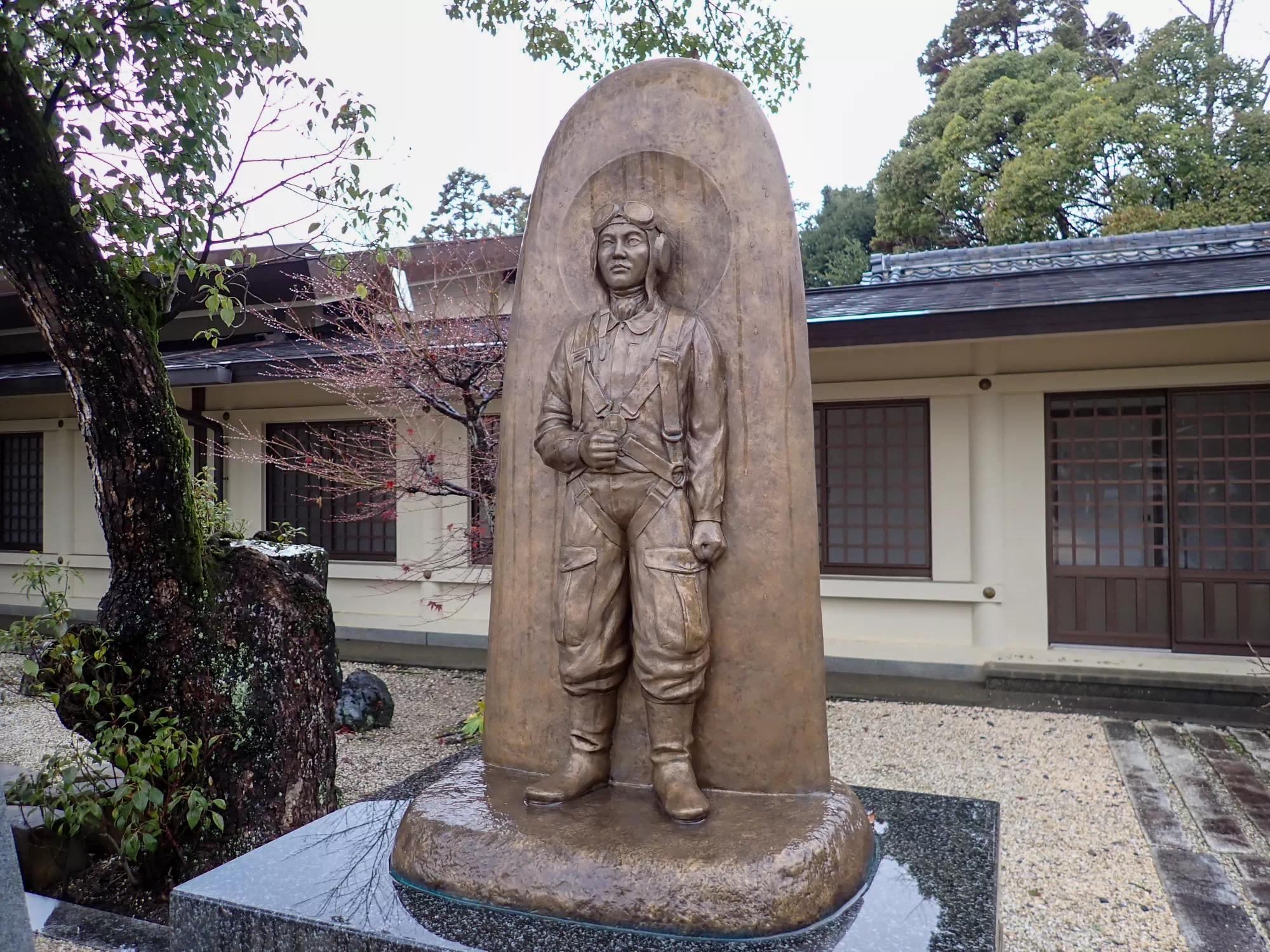 あぁ特攻勇士之碑